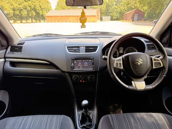 Used Suzuki Swift 2016 for sale - 79357005: Photo