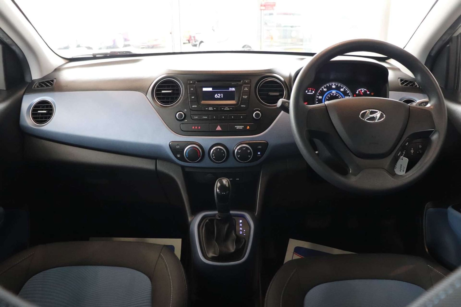Used Hyundai i10 2015 for sale - 76363571: Photo 13