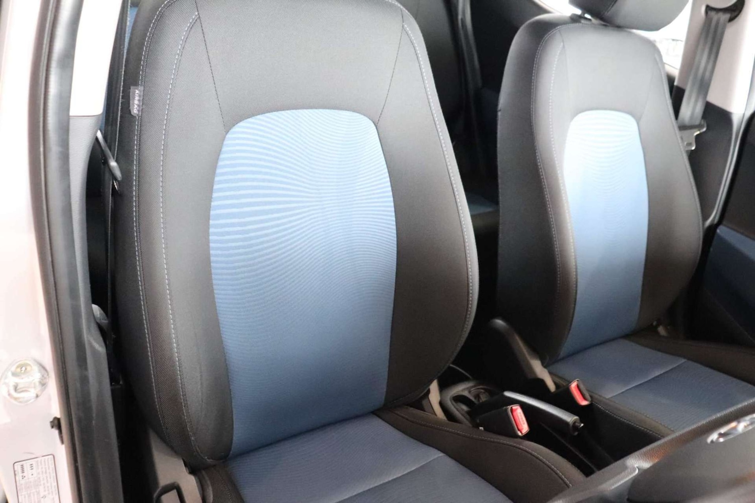 Used Hyundai i10 2015 for sale - 76363571: Photo 23
