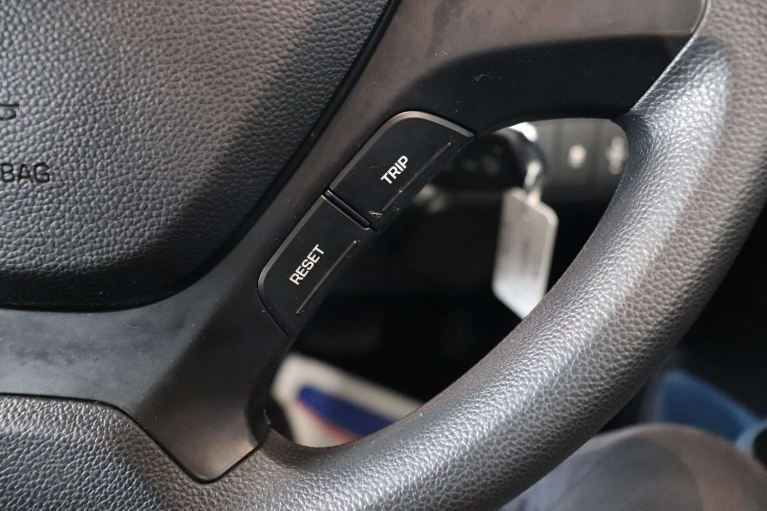 Used Hyundai i10 2015 for sale - 76363571: Photo 42