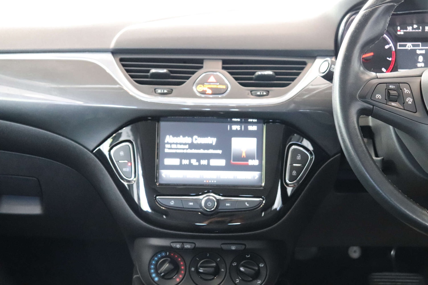 Used Vauxhall Corsa 2016 for sale - 77241087: Photo 15