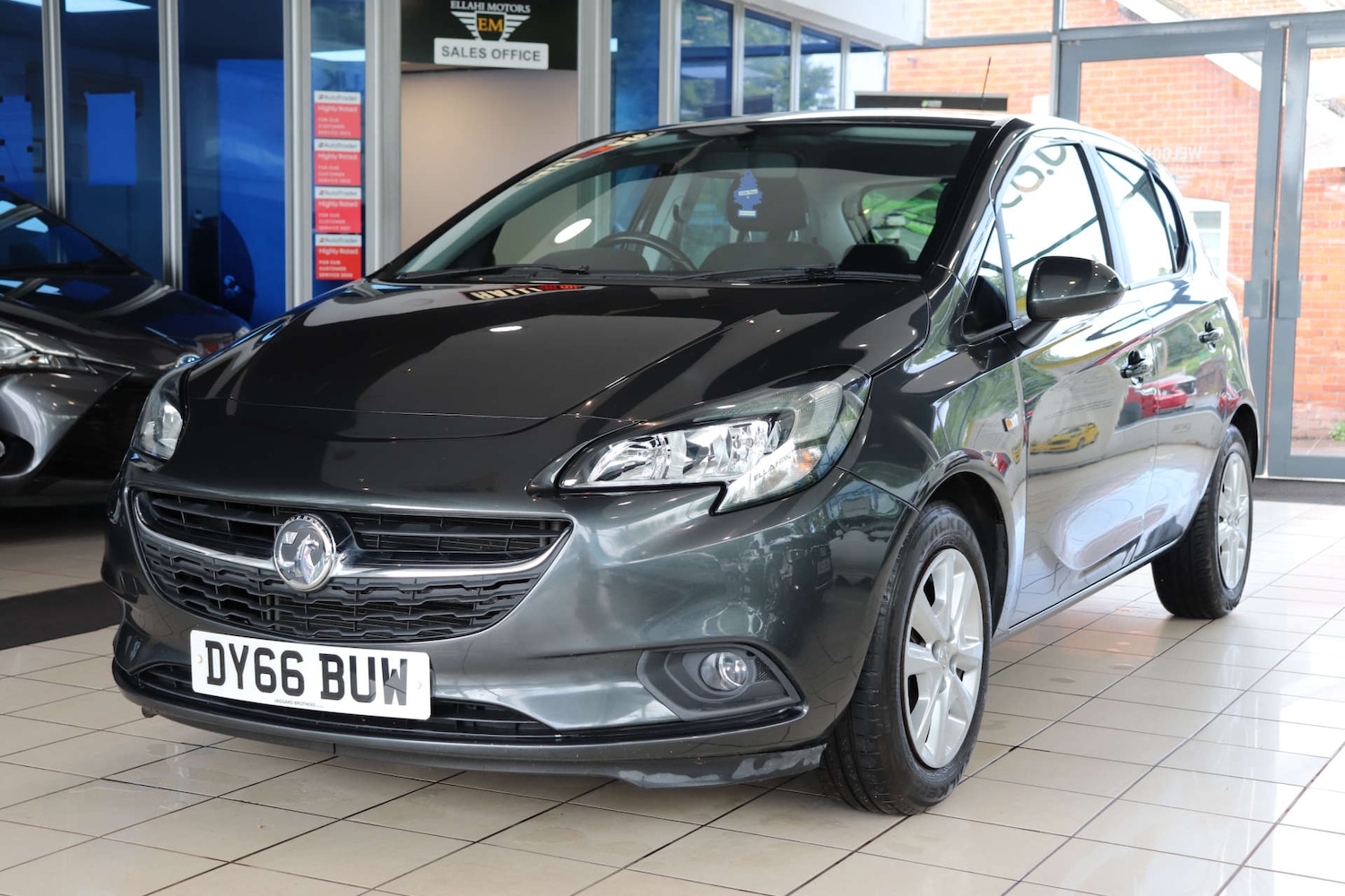 Used Vauxhall Corsa 2016 for sale - 77241087: Photo 2