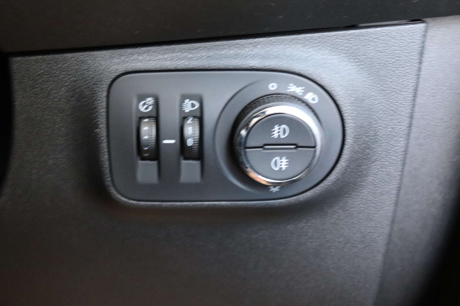 Used Vauxhall Corsa 2016 for sale - 77241087: Photo 54