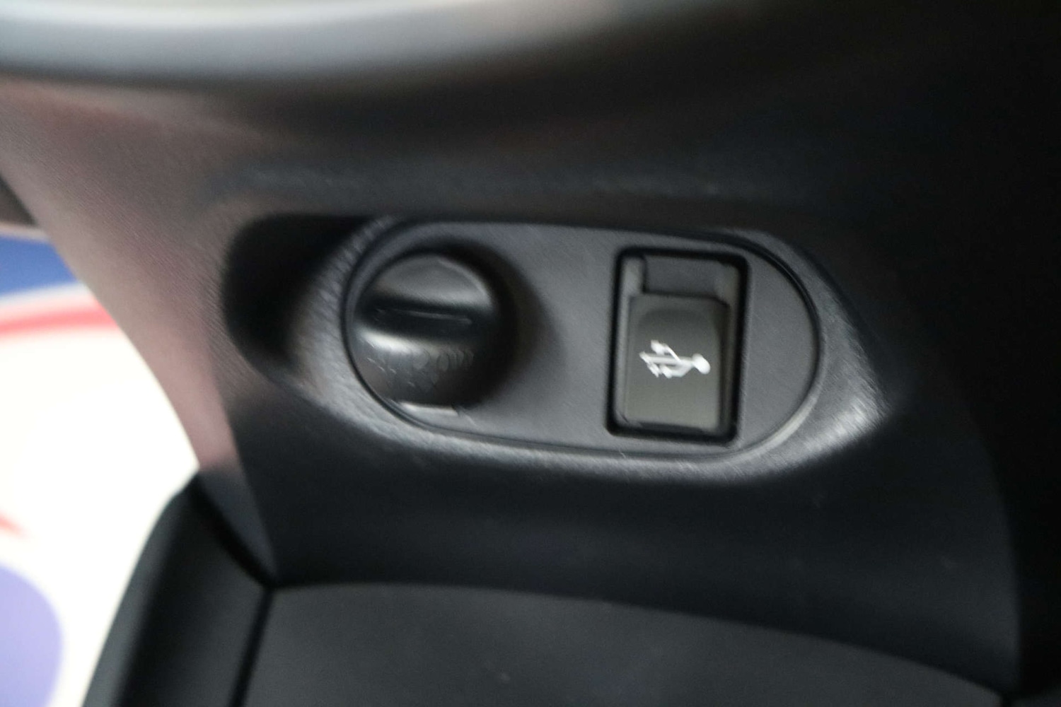 Used Toyota Yaris 2016 for sale - 76277506: Photo 44