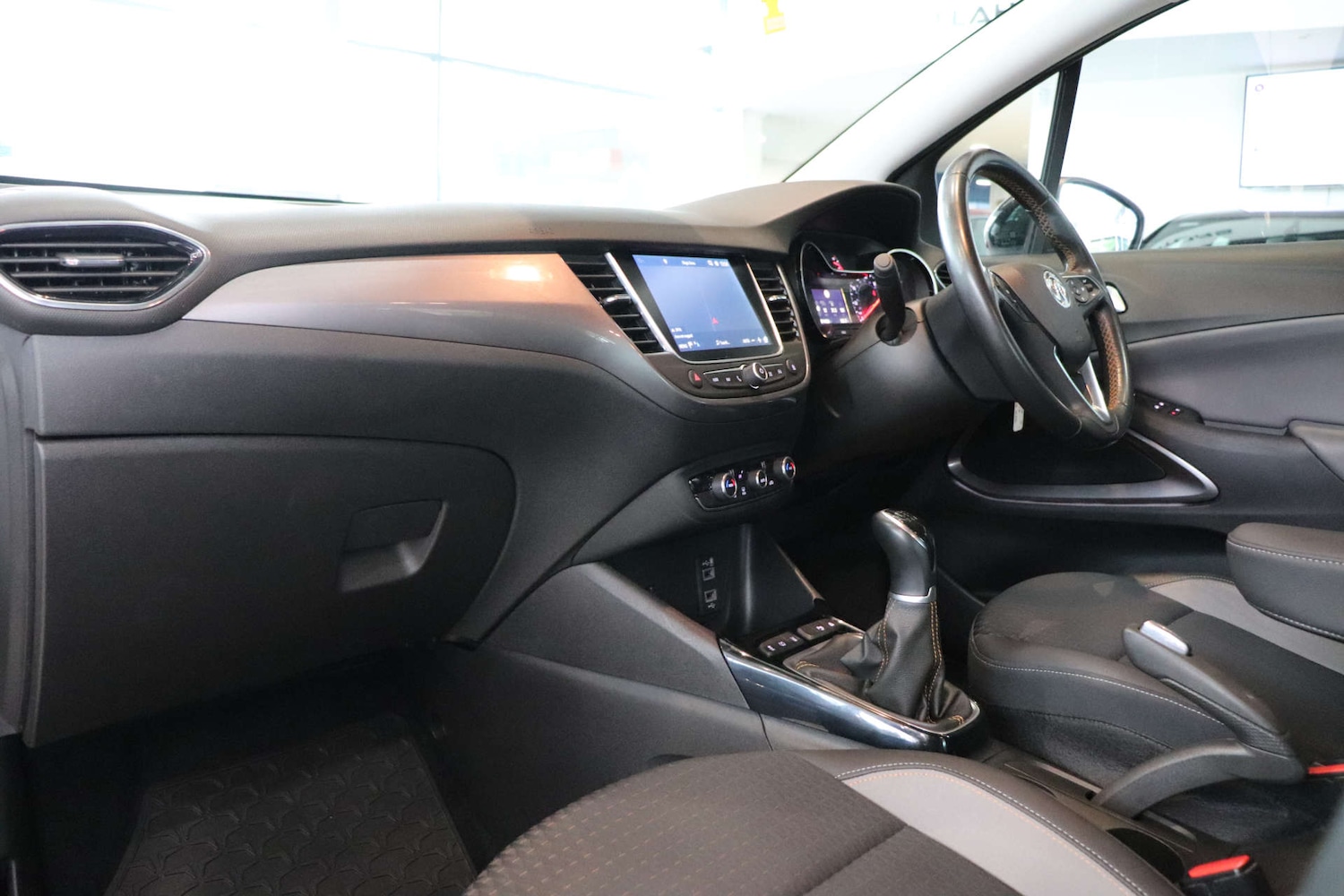 Used Vauxhall Crossland X 2019 for sale - 76625867: Photo 4