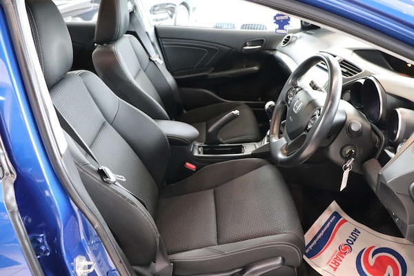 Used Honda Civic 2016 for sale - 76301994: Photo 18