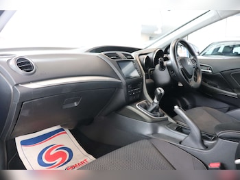 Used Honda Civic 2016 for sale - 76301994: Photo 4
