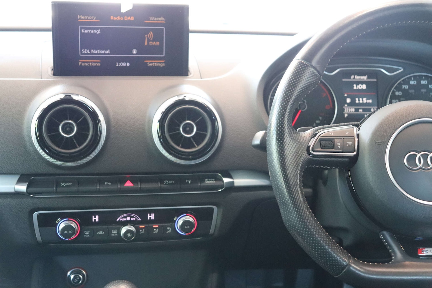 Used Audi A3 2015 for sale - 76602068: Photo 16