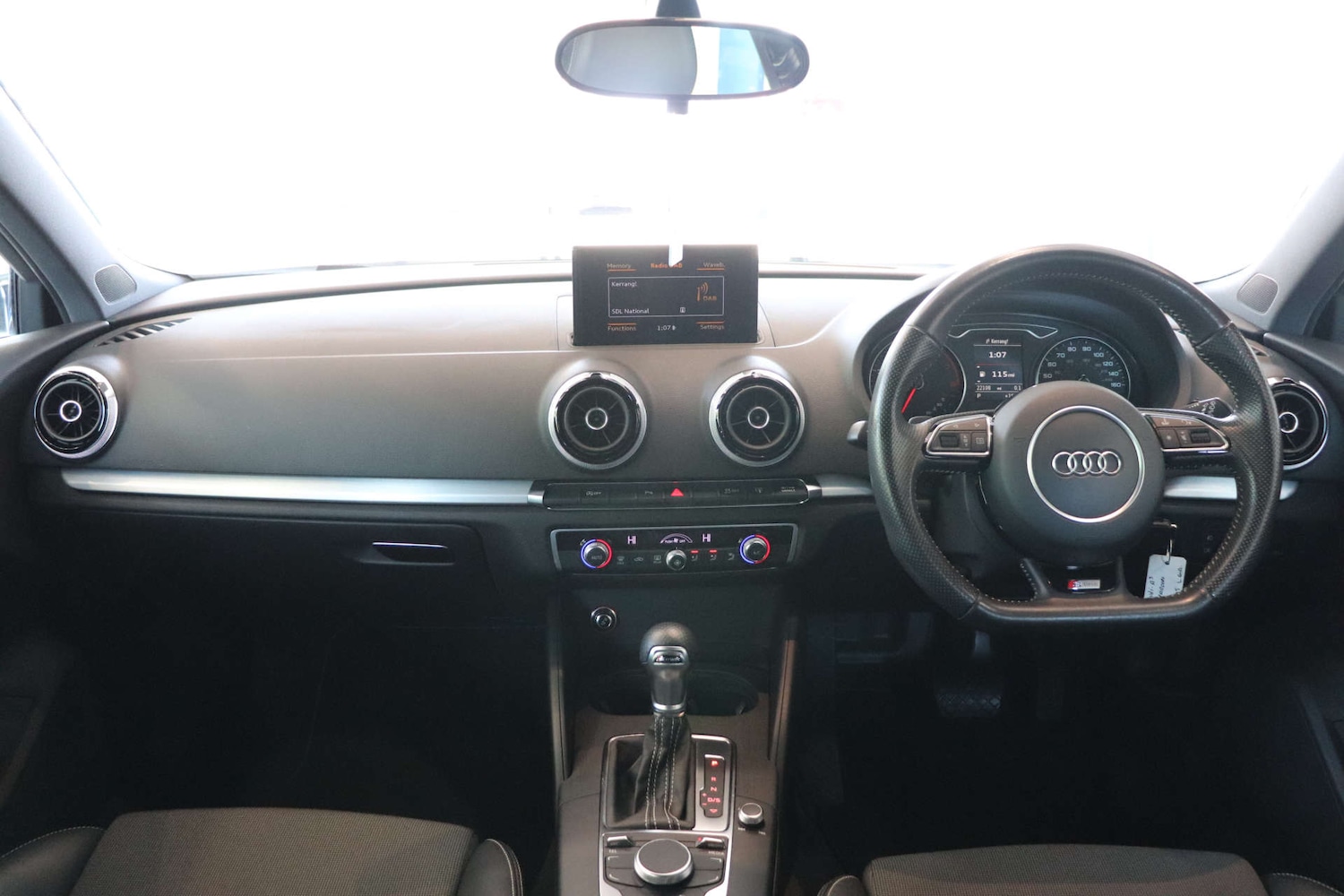 Used Audi A3 2015 for sale - 76602068: Photo 3