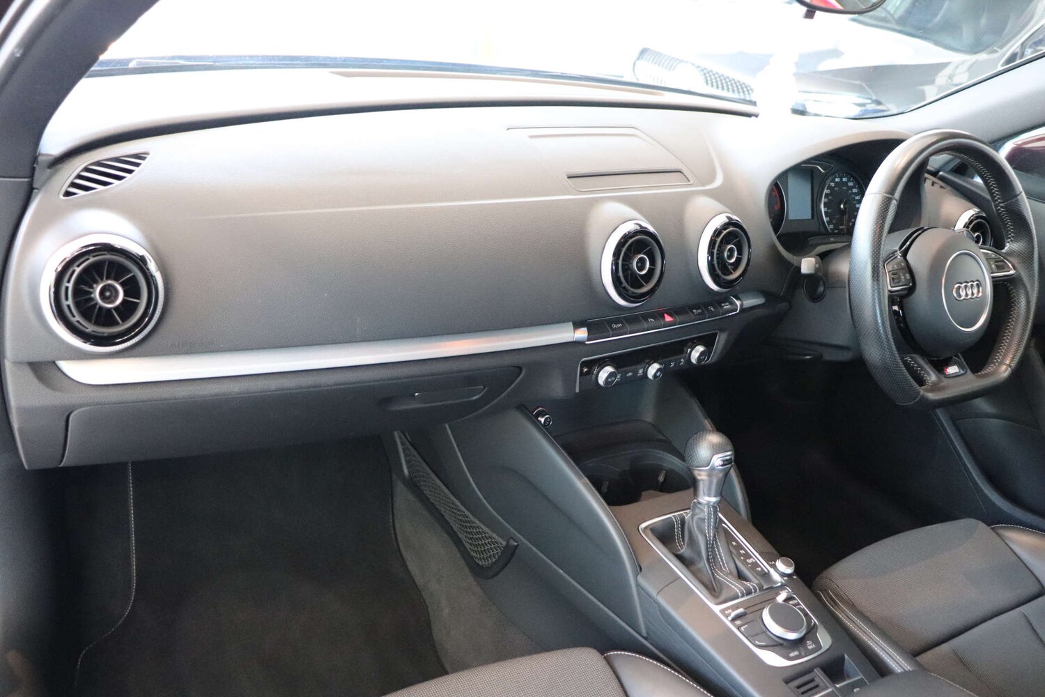 Used Audi A3 2015 for sale - 76602068: Photo 42