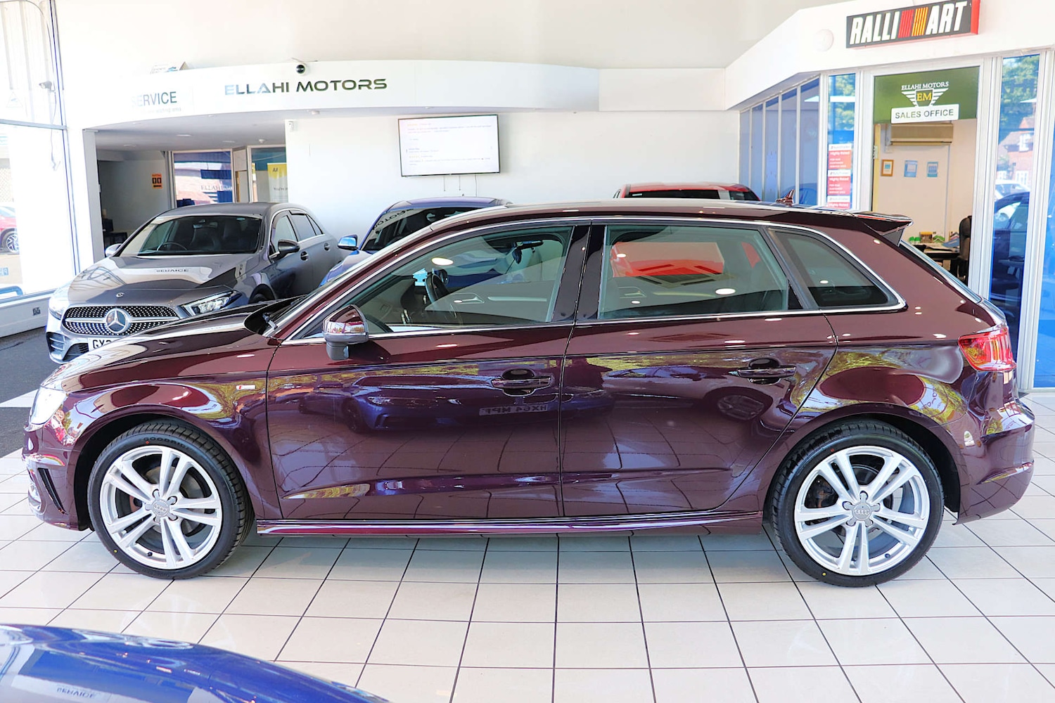 Used Audi A3 2015 for sale - 76602068: Photo 5