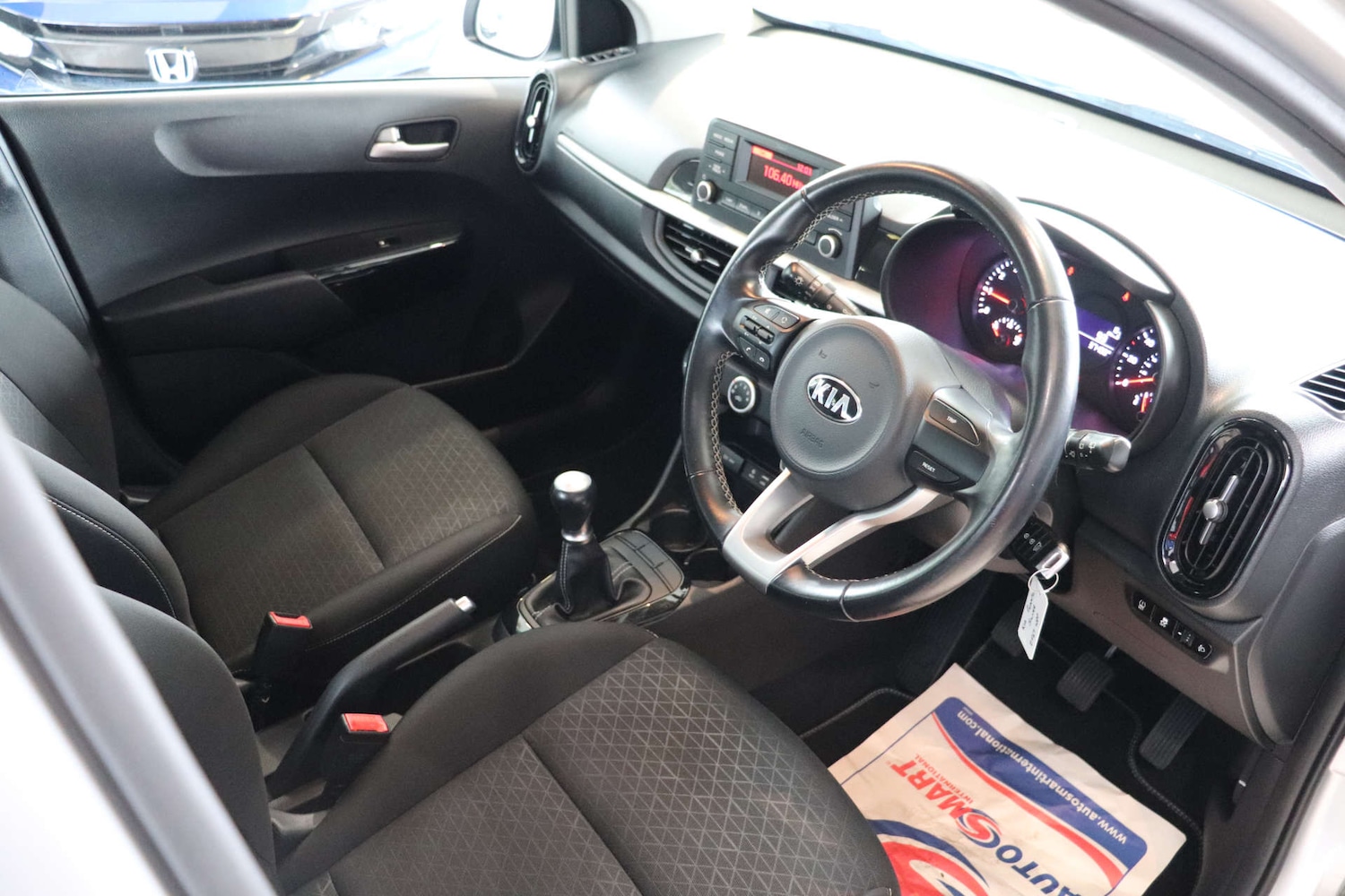 Used Kia Picanto 2017 for sale - 76092342: Photo 17
