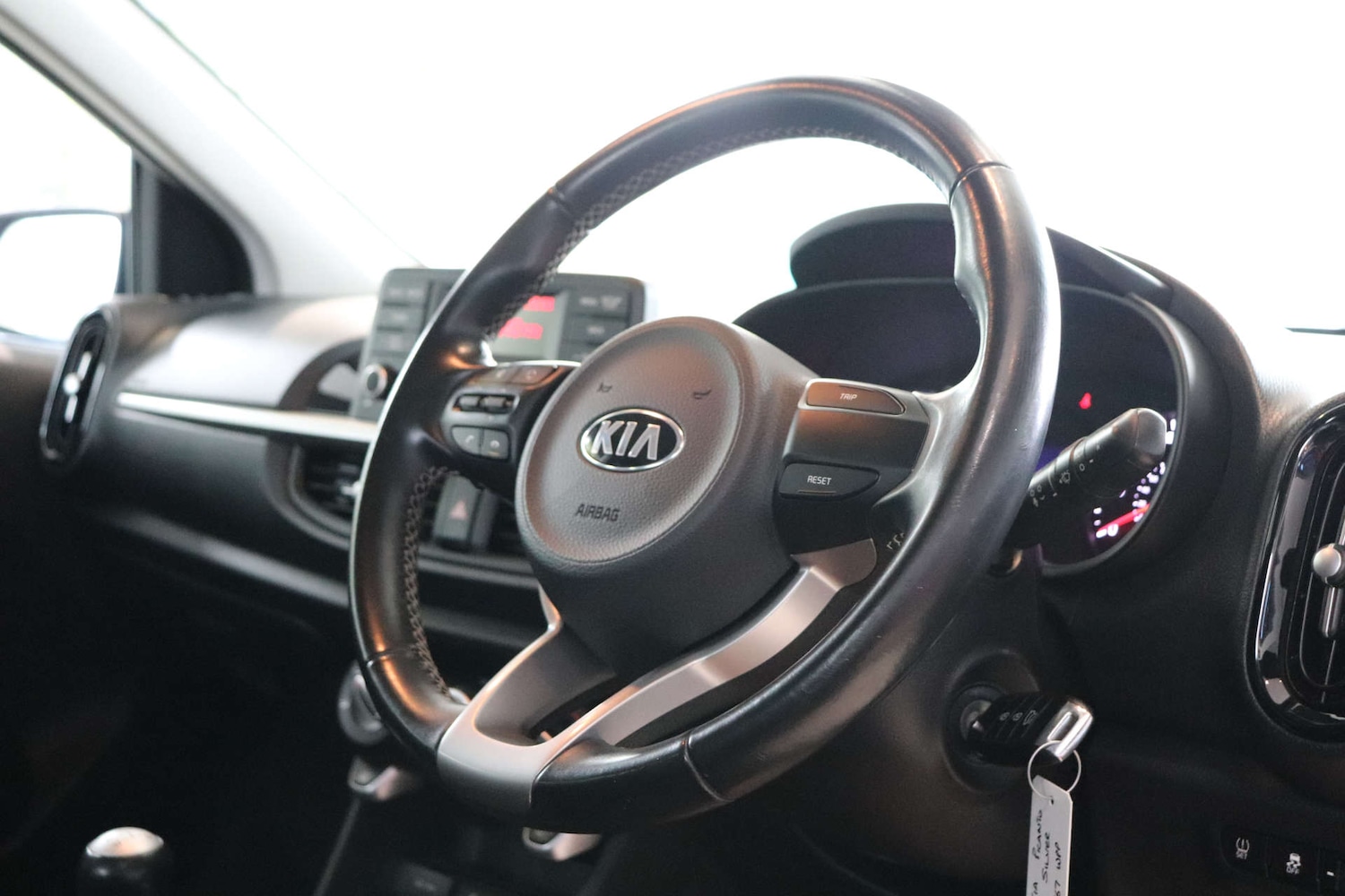 Used Kia Picanto 2017 for sale - 76092342: Photo 21