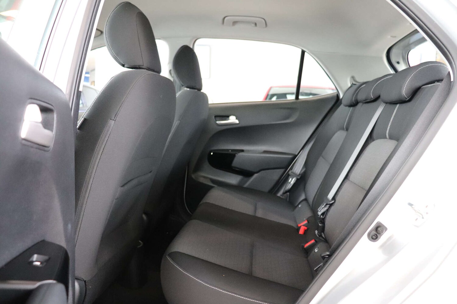 Used Kia Picanto 2017 for sale - 76092342: Photo 30