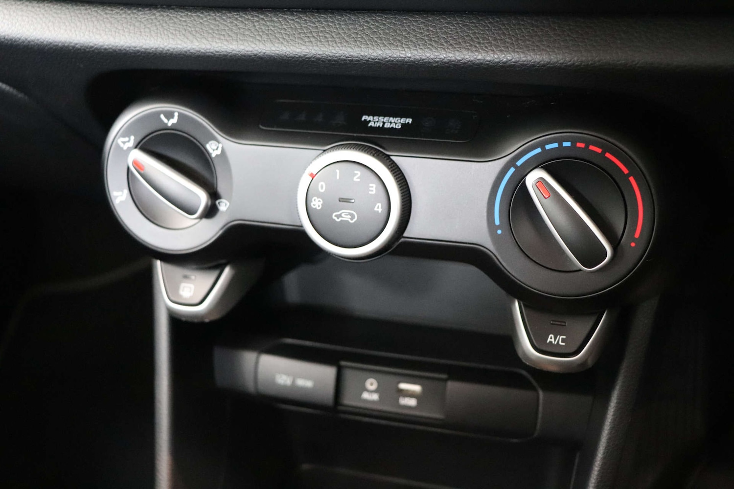 Used Kia Picanto 2017 for sale - 76092342: Photo 42