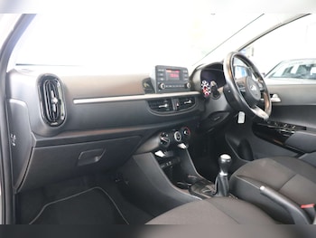 Used Kia Picanto 2017 for sale - 76092342: Photo 4