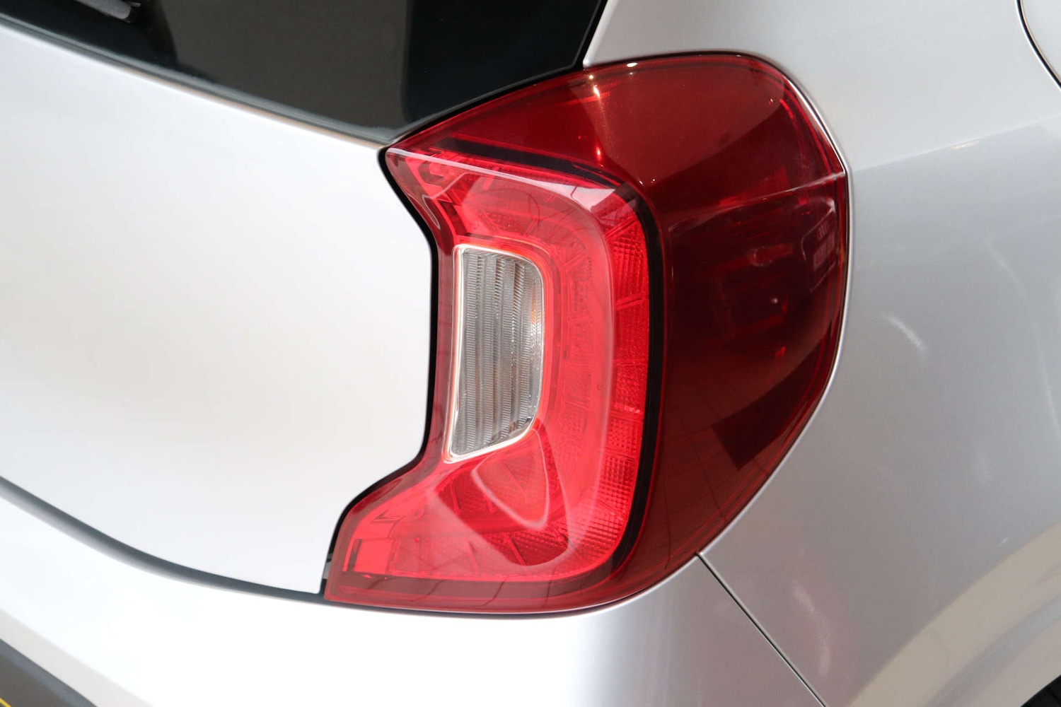 Used Kia Picanto 2017 for sale - 76092342: Photo 74