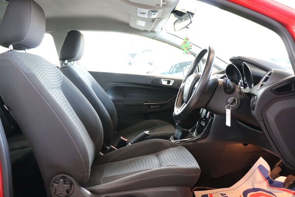 Used Ford Fiesta 2014 for sale - 74074875: Photo 19