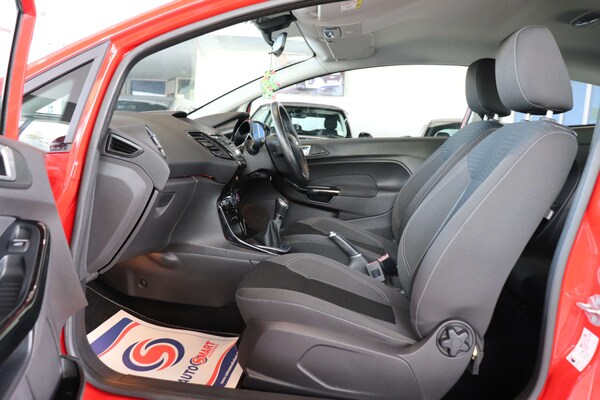 Used Ford Fiesta 2014 for sale - 74074875: Photo 33
