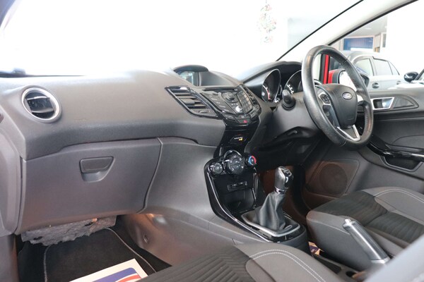 Used Ford Fiesta 2014 for sale - 74074875: Photo 34