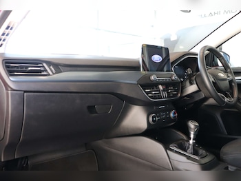 Used Ford Focus 2021 for sale - 76518054: Photo