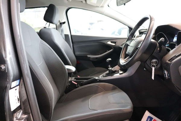 Used Ford Focus 2018 for sale - 76299563: Photo 19