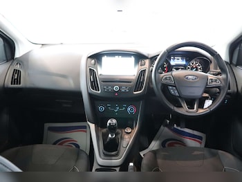 Used Ford Focus 2018 for sale - 76299563: Photo 3