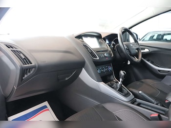 Used Ford Focus 2018 for sale - 76299563: Photo 4