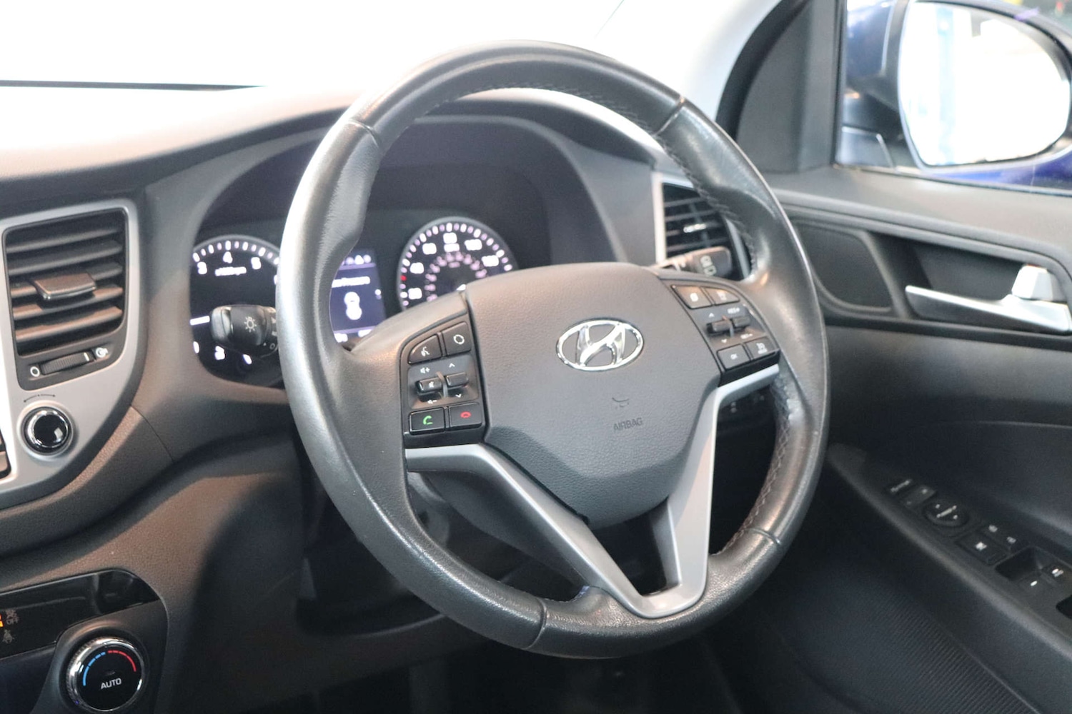 Used Hyundai TUCSON 2018 for sale - 76354275: Photo 16