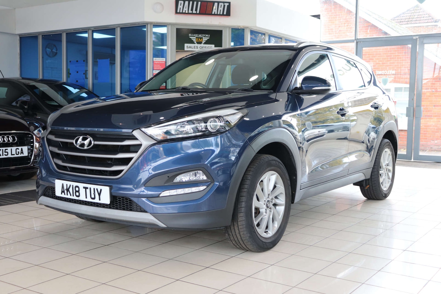 Used Hyundai TUCSON 2018 for sale - 76354275: Photo 2