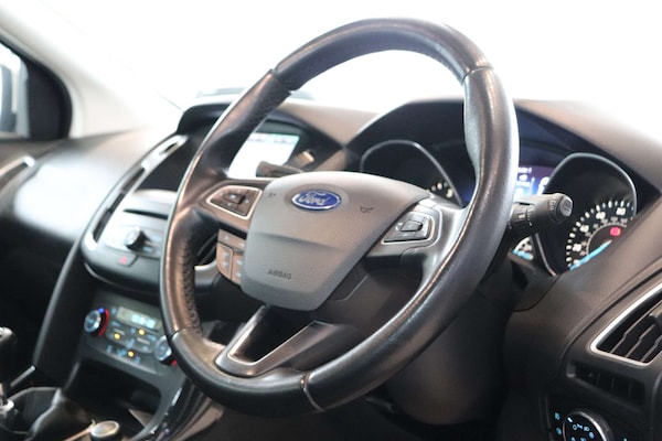 Used Ford Focus 2015 for sale - 76232963: Photo 20