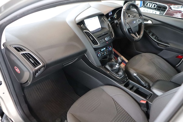 Used Ford Focus 2015 for sale - 76232963: Photo 30