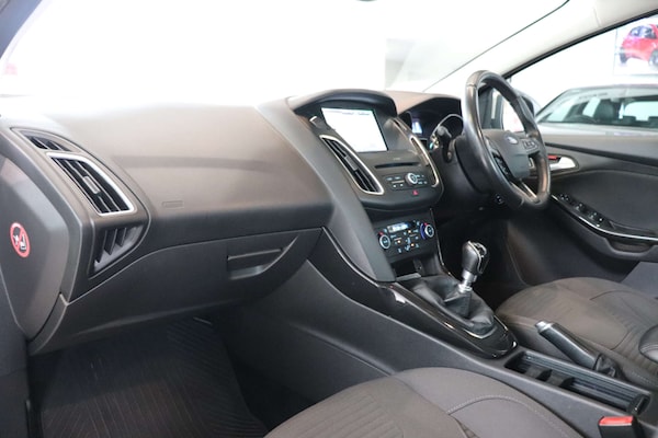 Used Ford Focus 2015 for sale - 76232963: Photo 33