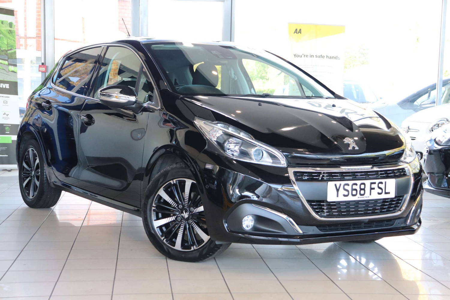 Used Peugeot 208 2019 for sale - 76382762: Photo 1