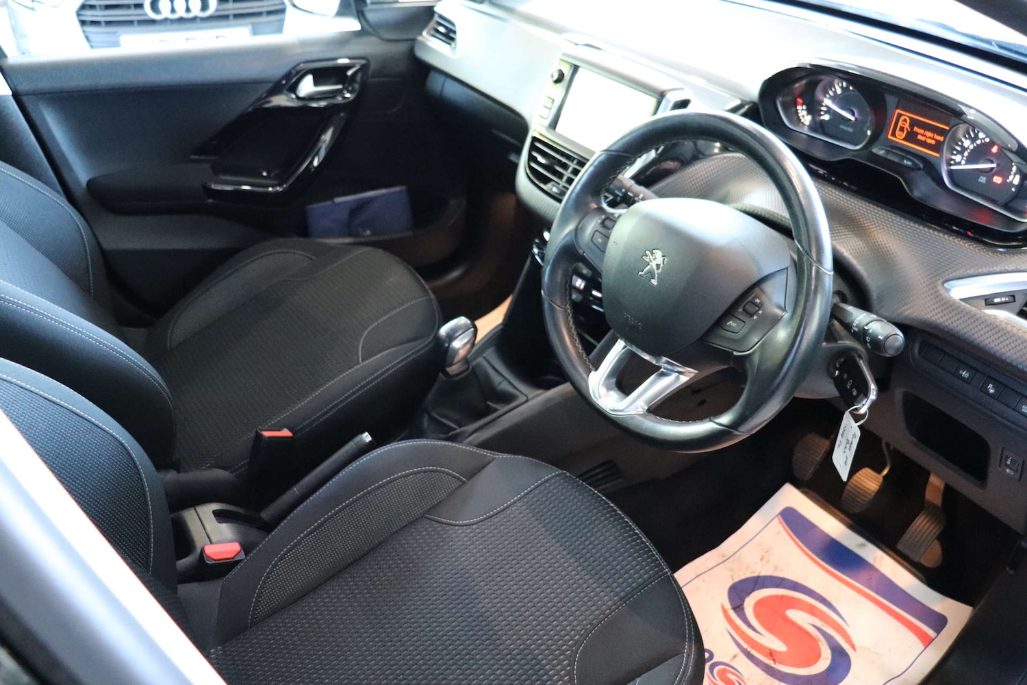 Used Peugeot 208 2019 for sale - 76382762: Photo 17