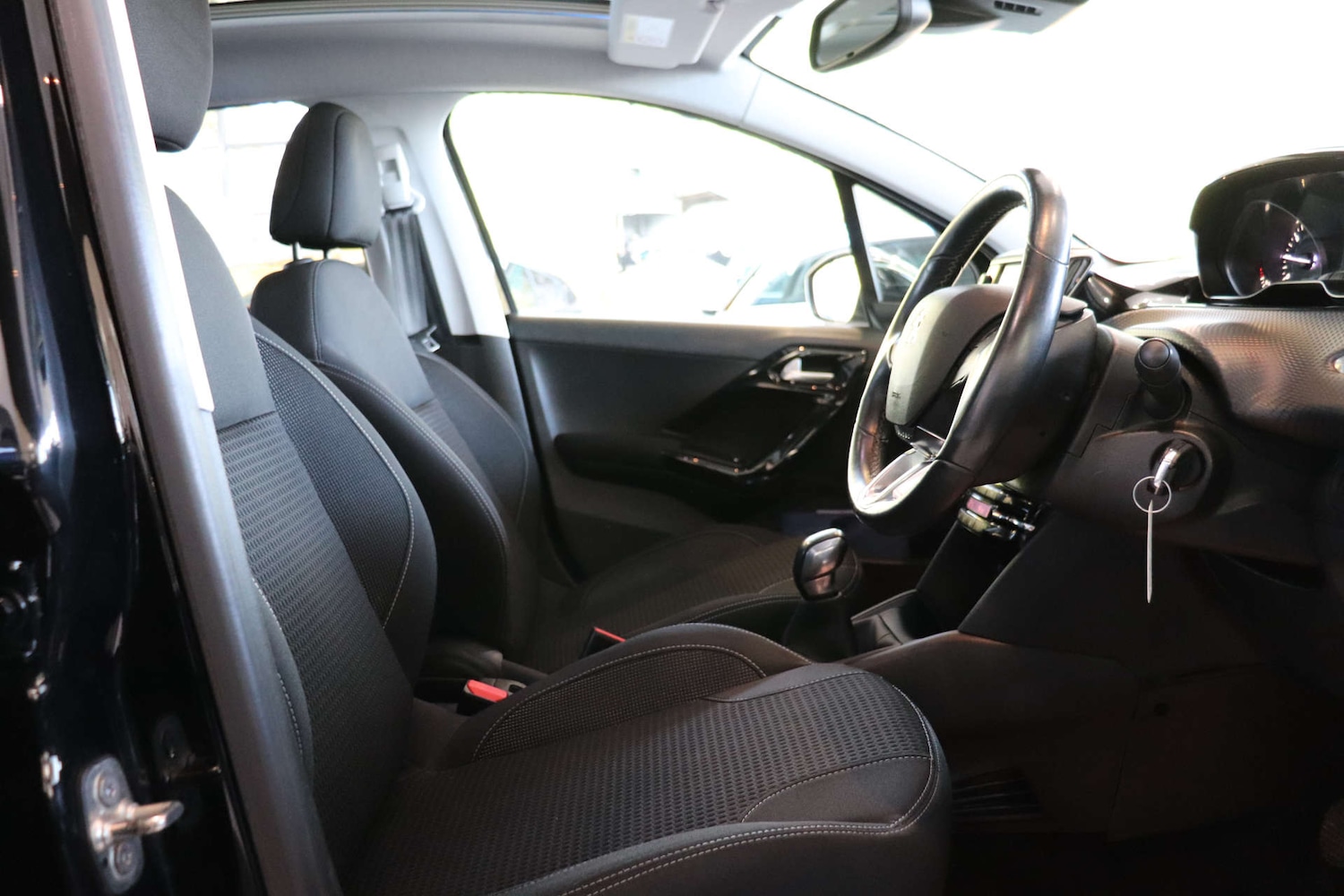 Used Peugeot 208 2019 for sale - 76382762: Photo 19