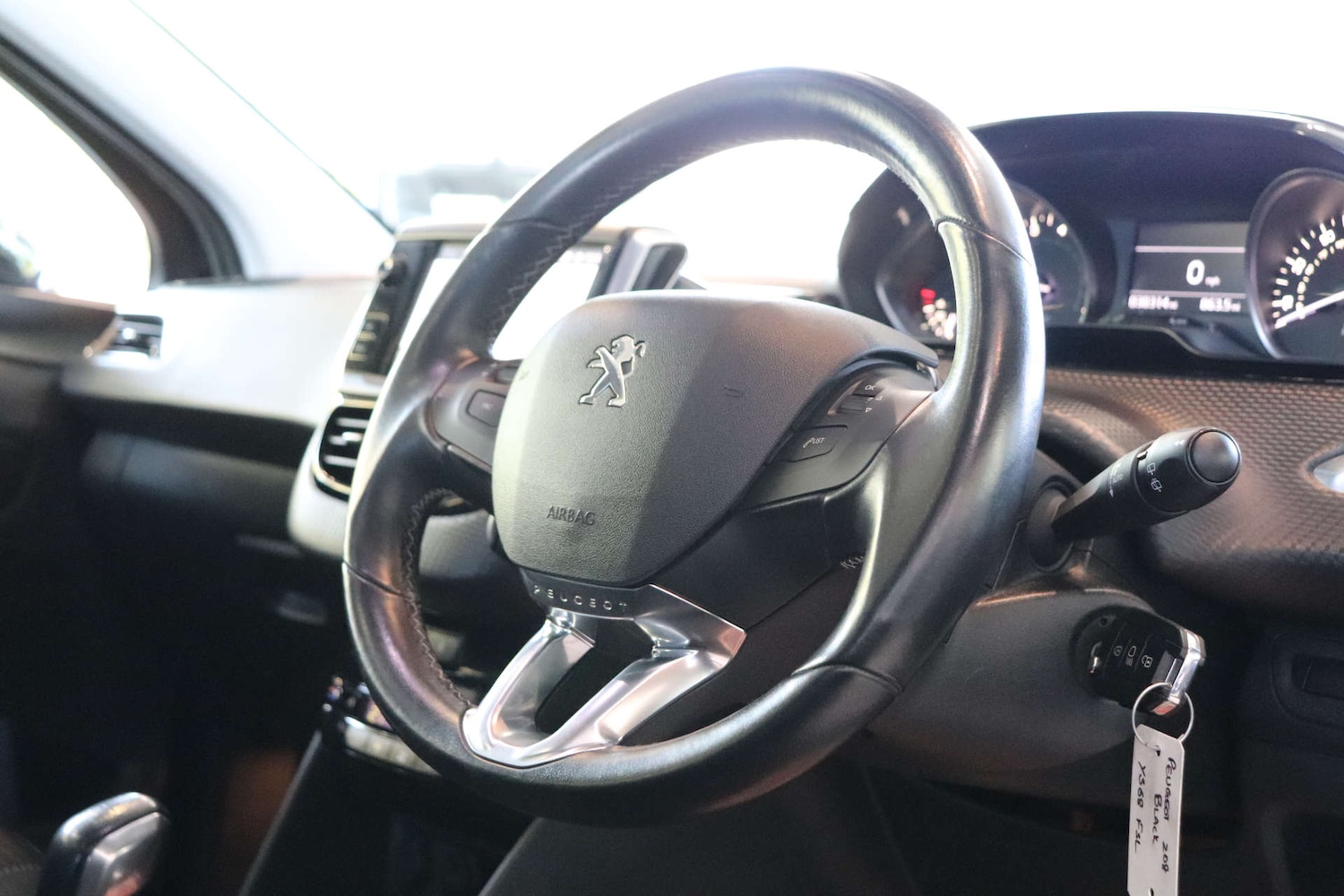 Used Peugeot 208 2019 for sale - 76382762: Photo 21