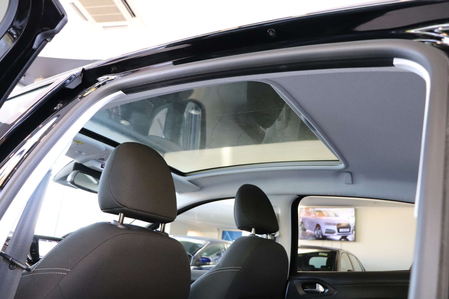 Used Peugeot 208 2019 for sale - 76382762: Photo 33