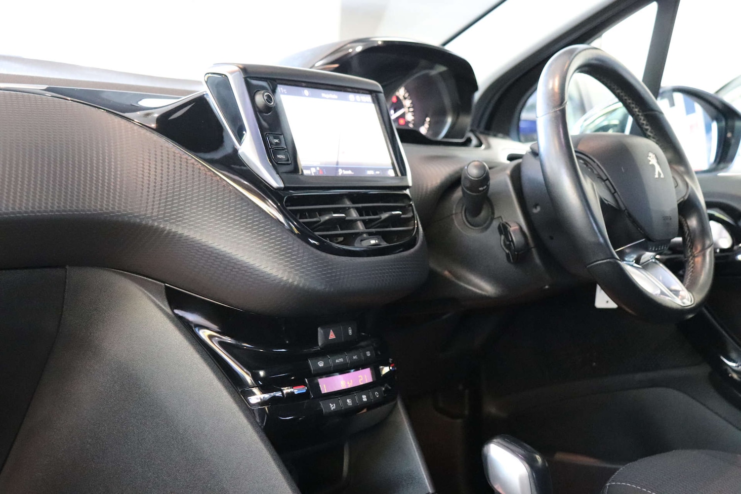 Used Peugeot 208 2019 for sale - 76382762: Photo 39