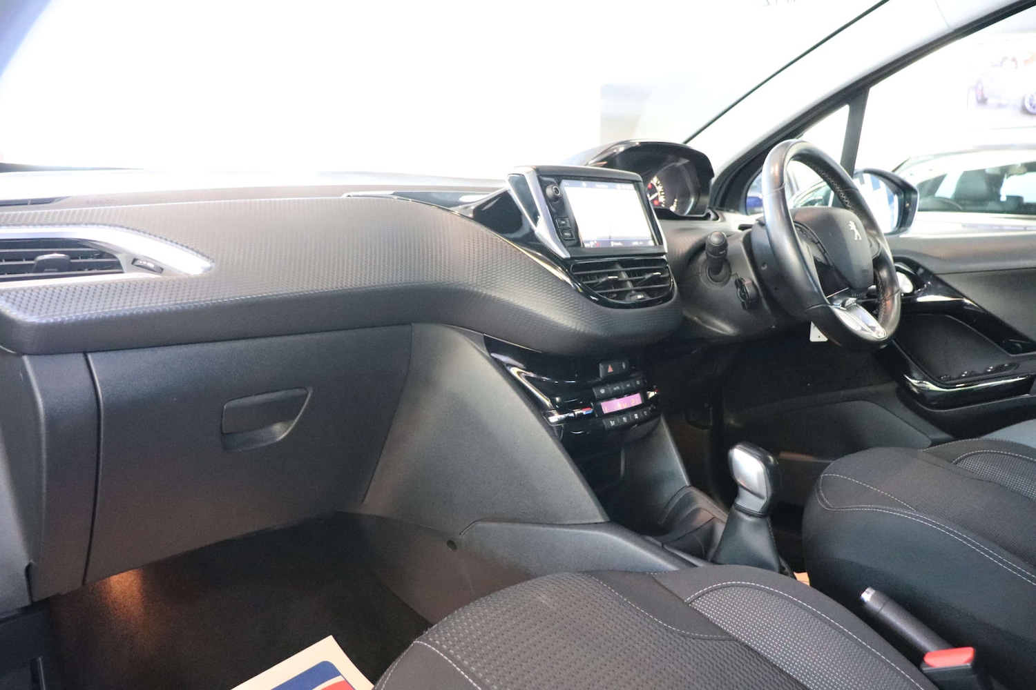 Used Peugeot 208 2019 for sale - 76382762: Photo 4