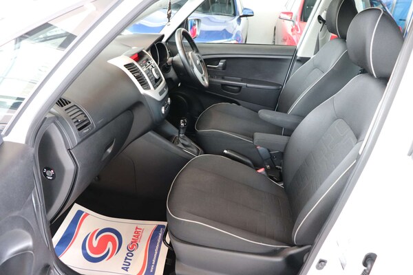 Used Kia Venga 2015 for sale - 74854258: Photo 32
