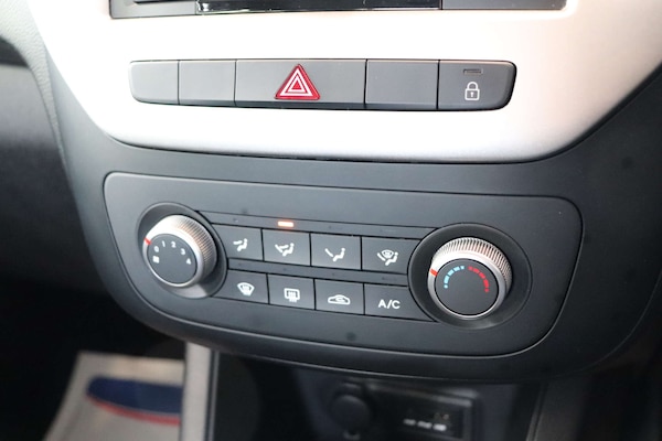 Used Kia Venga 2015 for sale - 74854258: Photo 41