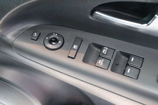 Used Kia Venga 2015 for sale - 74854258: Photo 51