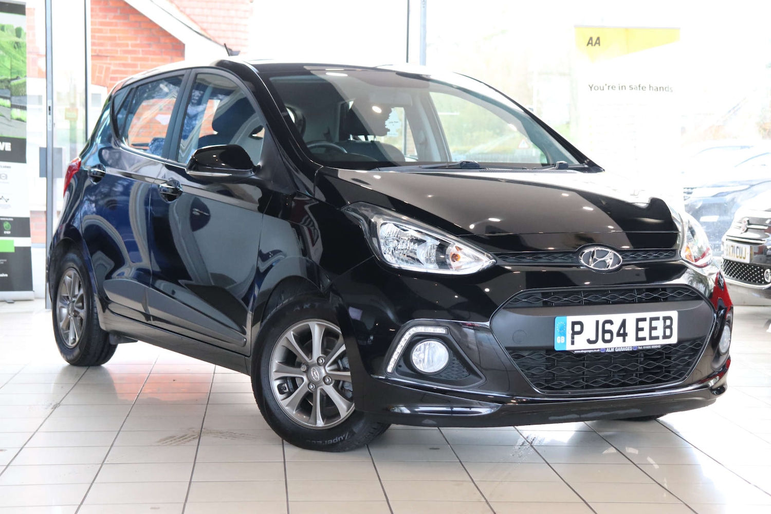 Used Hyundai i10 2014 for sale - 76737866: Photo 1