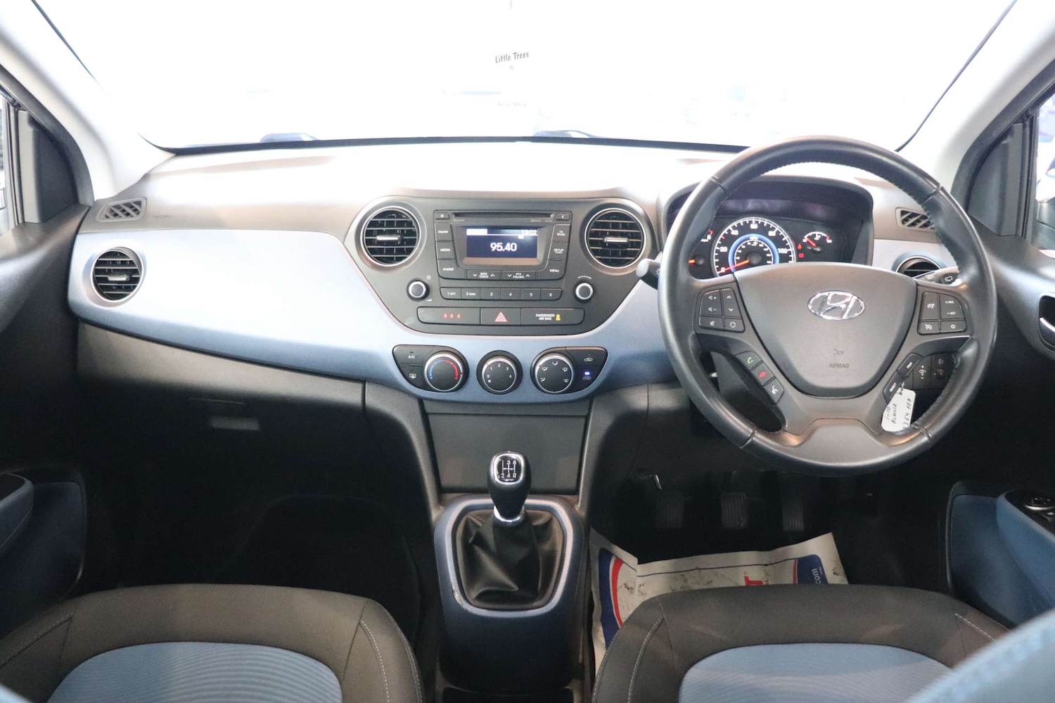 Used Hyundai i10 2014 for sale - 76737866: Photo 14