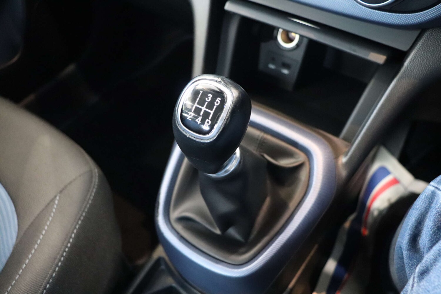 Used Hyundai i10 2014 for sale - 76737866: Photo 44