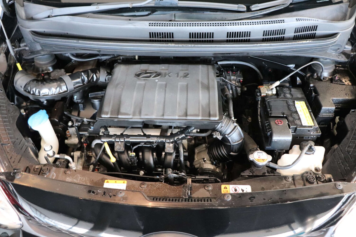 Used Hyundai i10 2014 for sale - 76737866: Photo 54