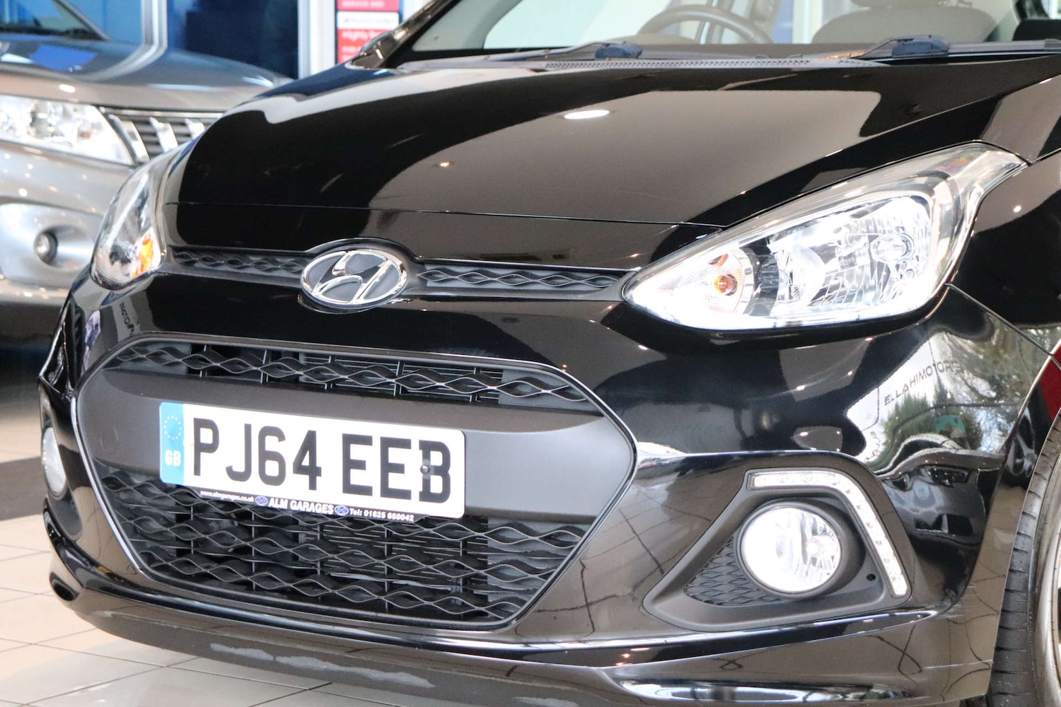 Used Hyundai i10 2014 for sale - 76737866: Photo 64