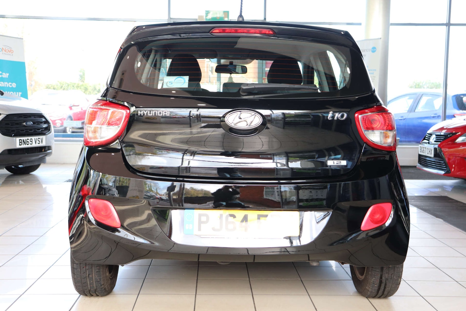 Used Hyundai i10 2014 for sale - 76737866: Photo 7