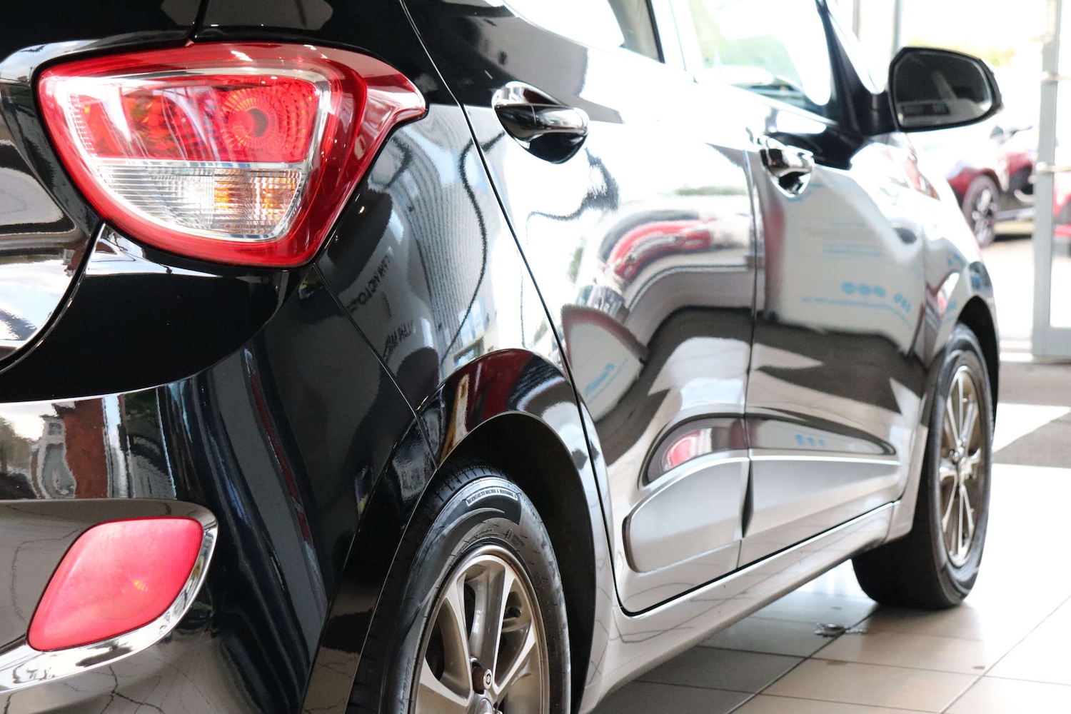 Used Hyundai i10 2014 for sale - 76737866: Photo 77